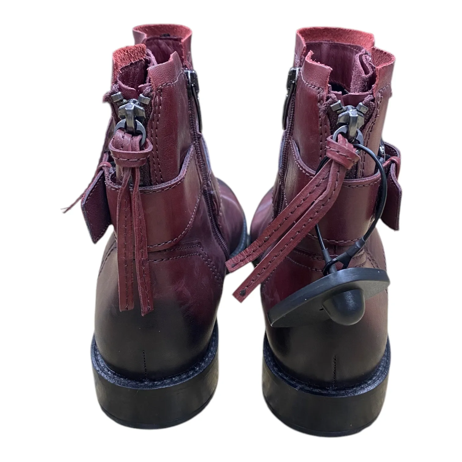 Boots Ankle Flats By Ecco In Maroon, Size: 8