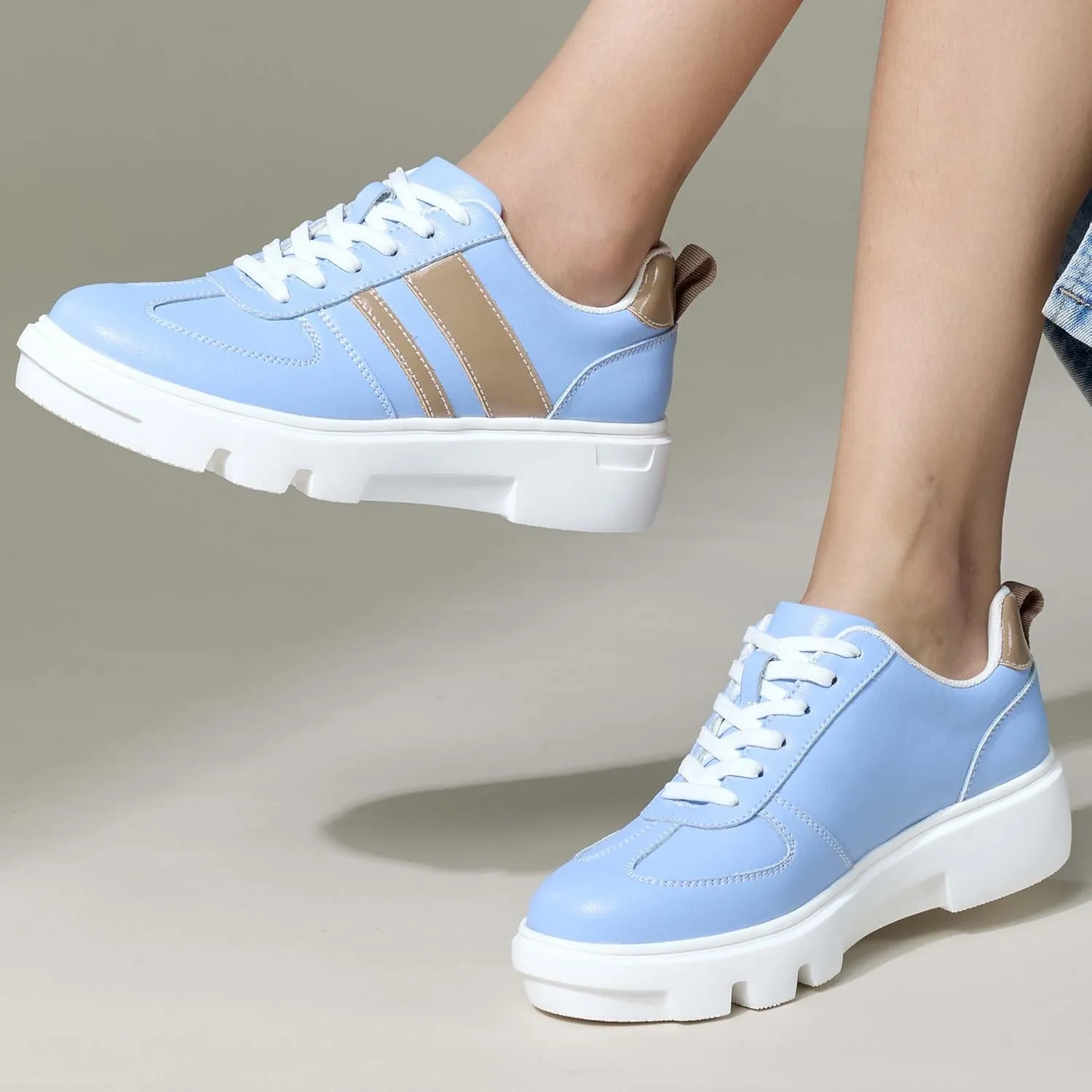 Casual Walking, Minimalist Style, Lace Up Women's Student Shoes, Comfortable and Non Slip for Women, Outdoor Sports Style