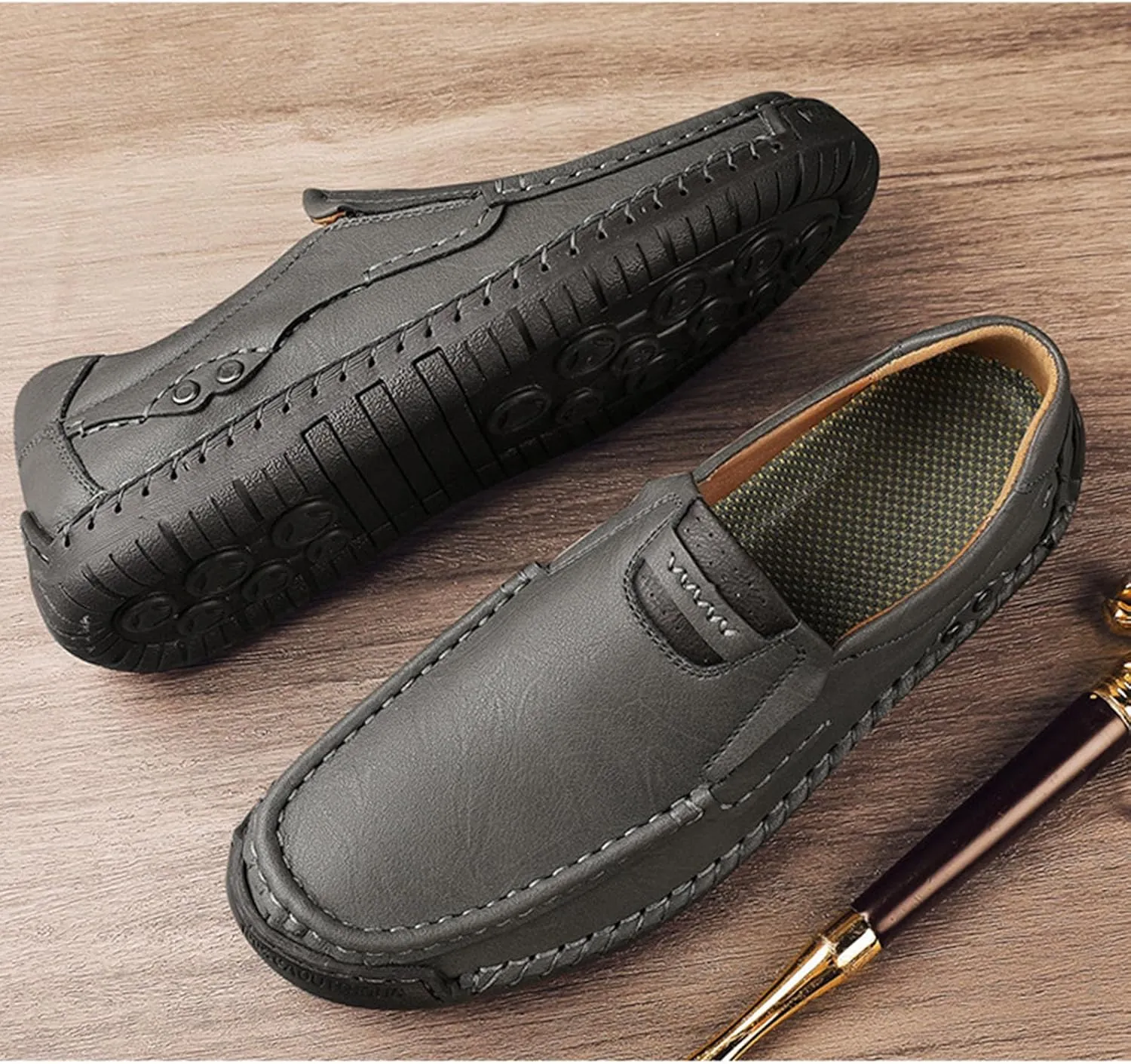 Men's Classic Vintage Leather Hand Stitched Flat Loafers Outdoor Comfortable Non-Slip Lightweight Driving Casual Shoes