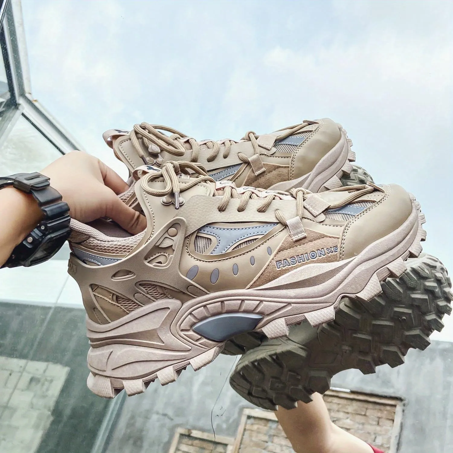 Men's Cloud Pattern Round Toe Lace-Up Thick Sole Athletic Sneakers, Casual Sports Shoes for All Seasons, Breathable Fabric Upper