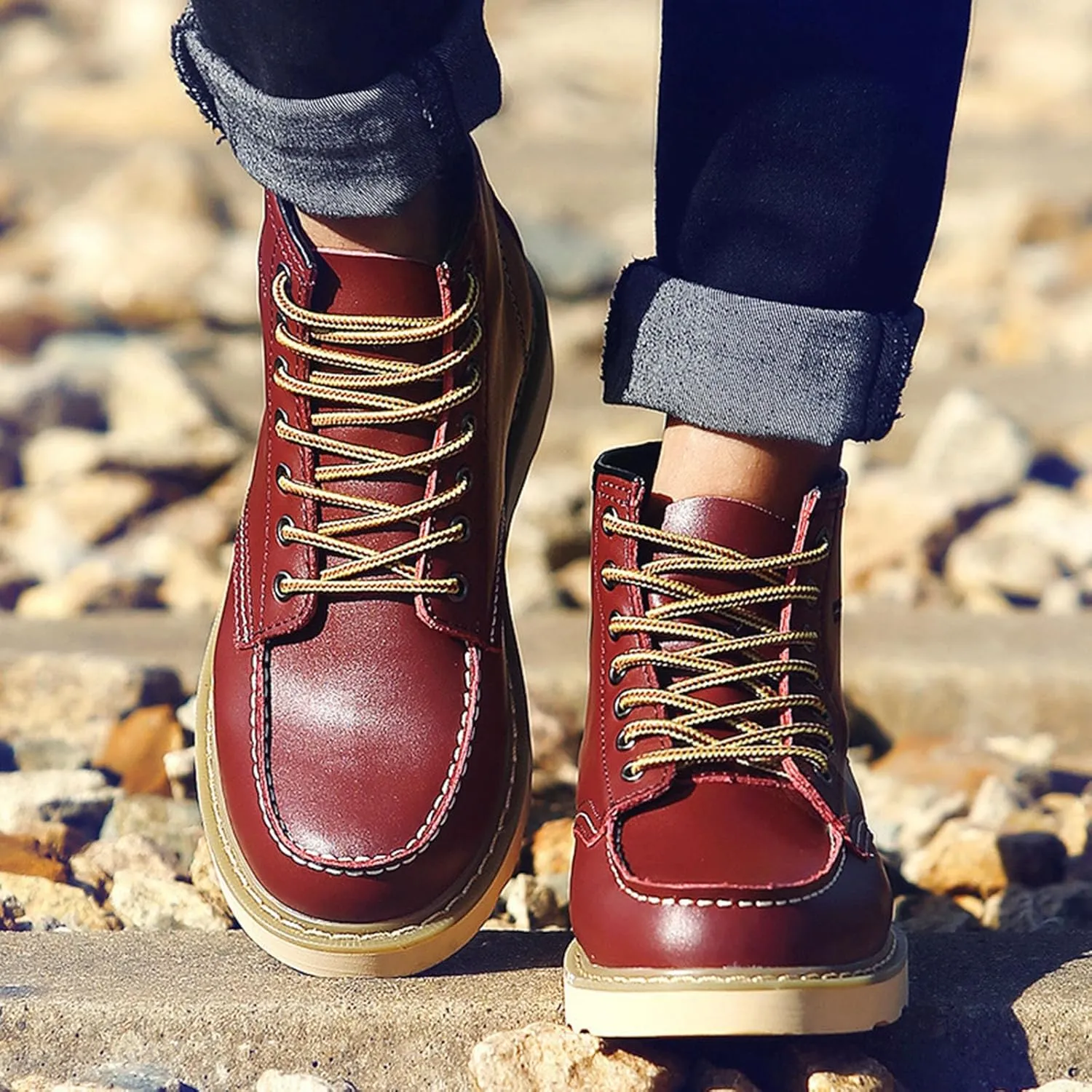 Men's Fashion British Style Leather Work Boots Slip Resistant Shock Absorbing Full Grain Leather High Top Leather Boots Industrial Construction, Roofing, Electricians