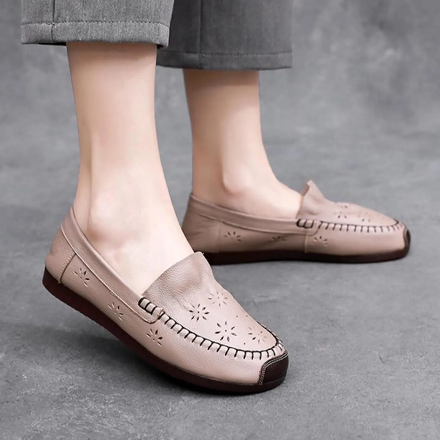 MOYOWEI Women's Leather Ruched Dress Flats Shoes,Summer/Fall Vintage Comfort Non-slip Softsole Oxford Casual Walking Loafers