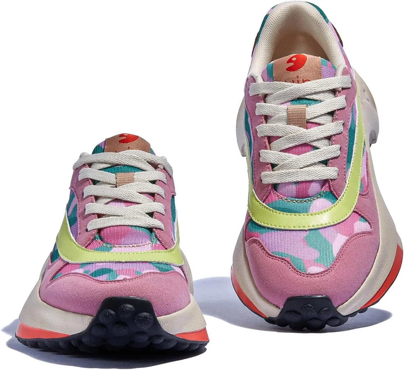 UIN Women's Retro Sneakers Lightweight Walking Casual Comfortable Art Painted Travel Shoes