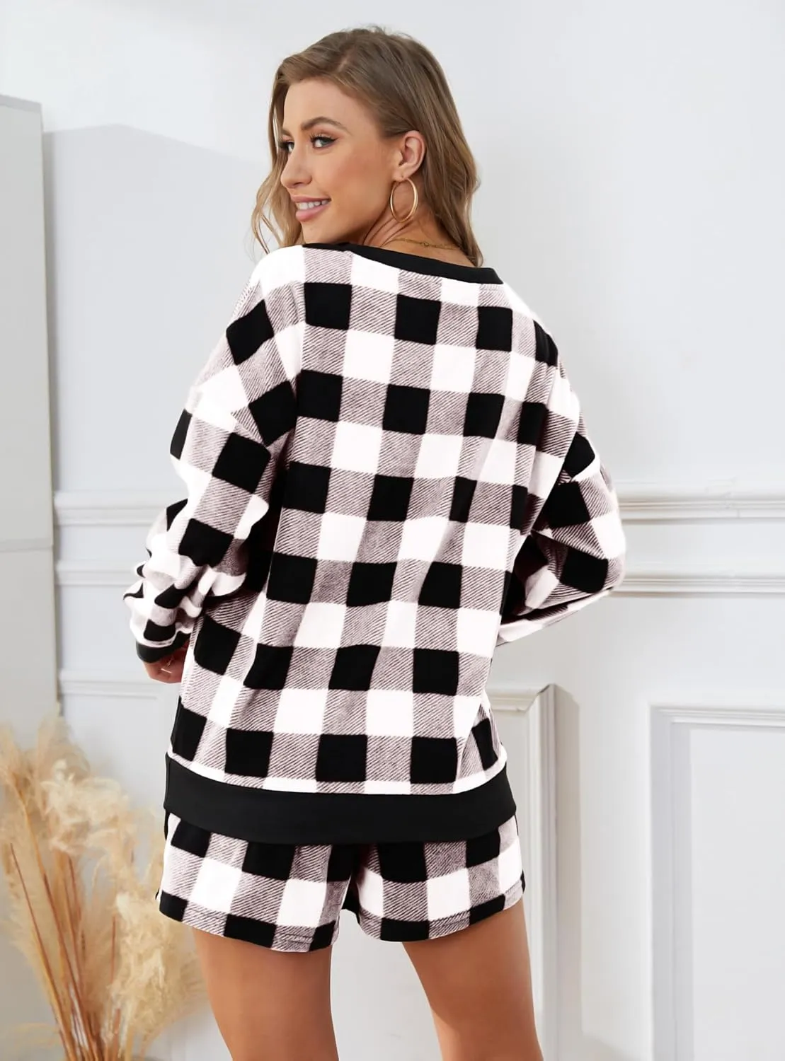 Women Fuzzy Chunky Warm Plaid Pajama Sets Long Sleeve Top and Shorts Clothing Sets