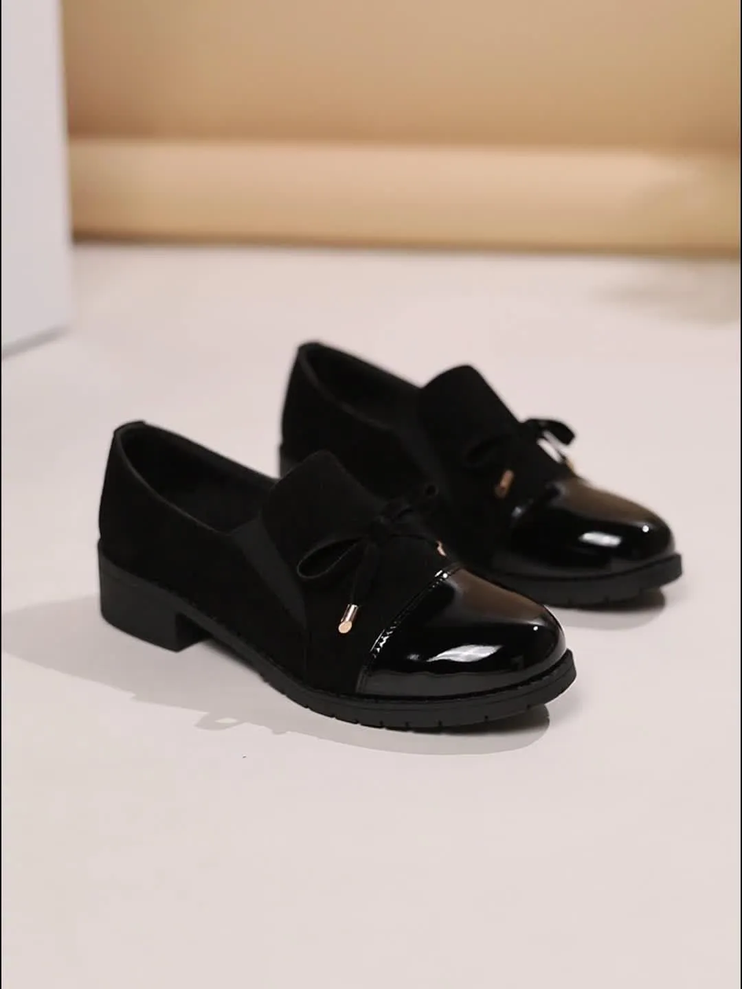 Women's Retro Bowknot Loafers - Breathable Slip-On with Chunky Heel, Black Cover & Cover Upper, Comfortable All-Season Nurse, Round Toe Design, Everyday | Retro Style Loafers