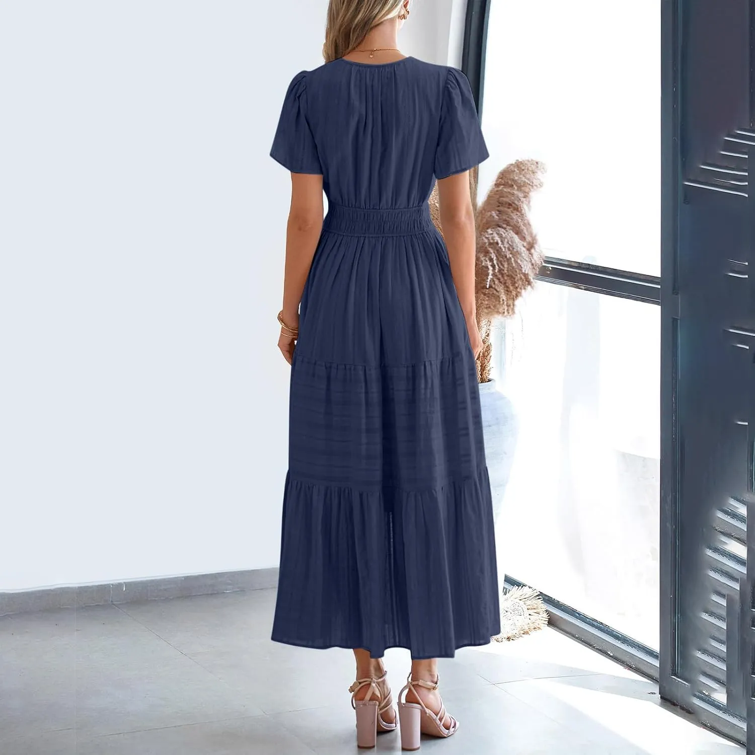 XUNRYAN 2025 Womens Summer Casual Maxi Dresses Lightweight Short Sleeve V-Neck Elastic Waist Boho Dress Beach Sundress