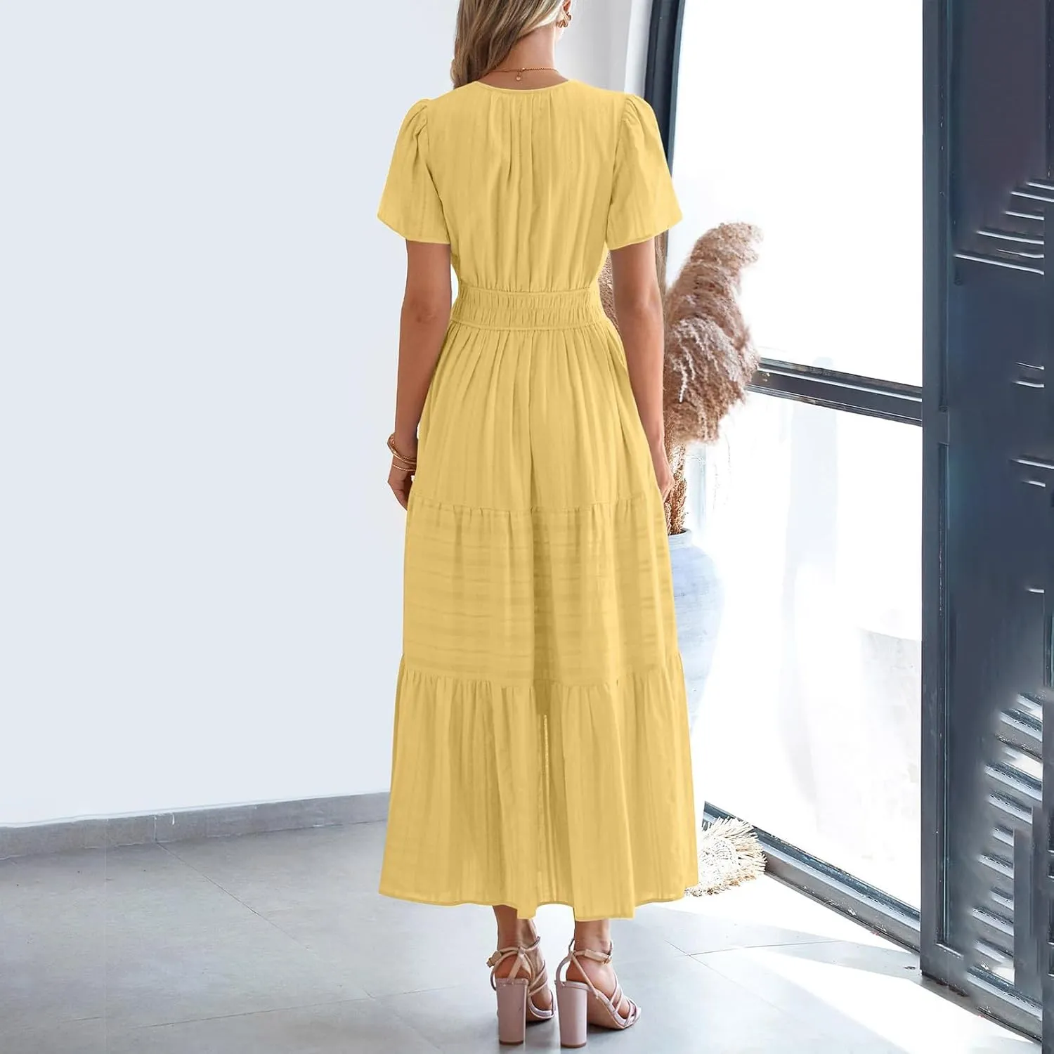 XUNRYAN 2025 Womens Summer Casual Maxi Dresses Lightweight Short Sleeve V-Neck Elastic Waist Boho Dress Beach Sundress